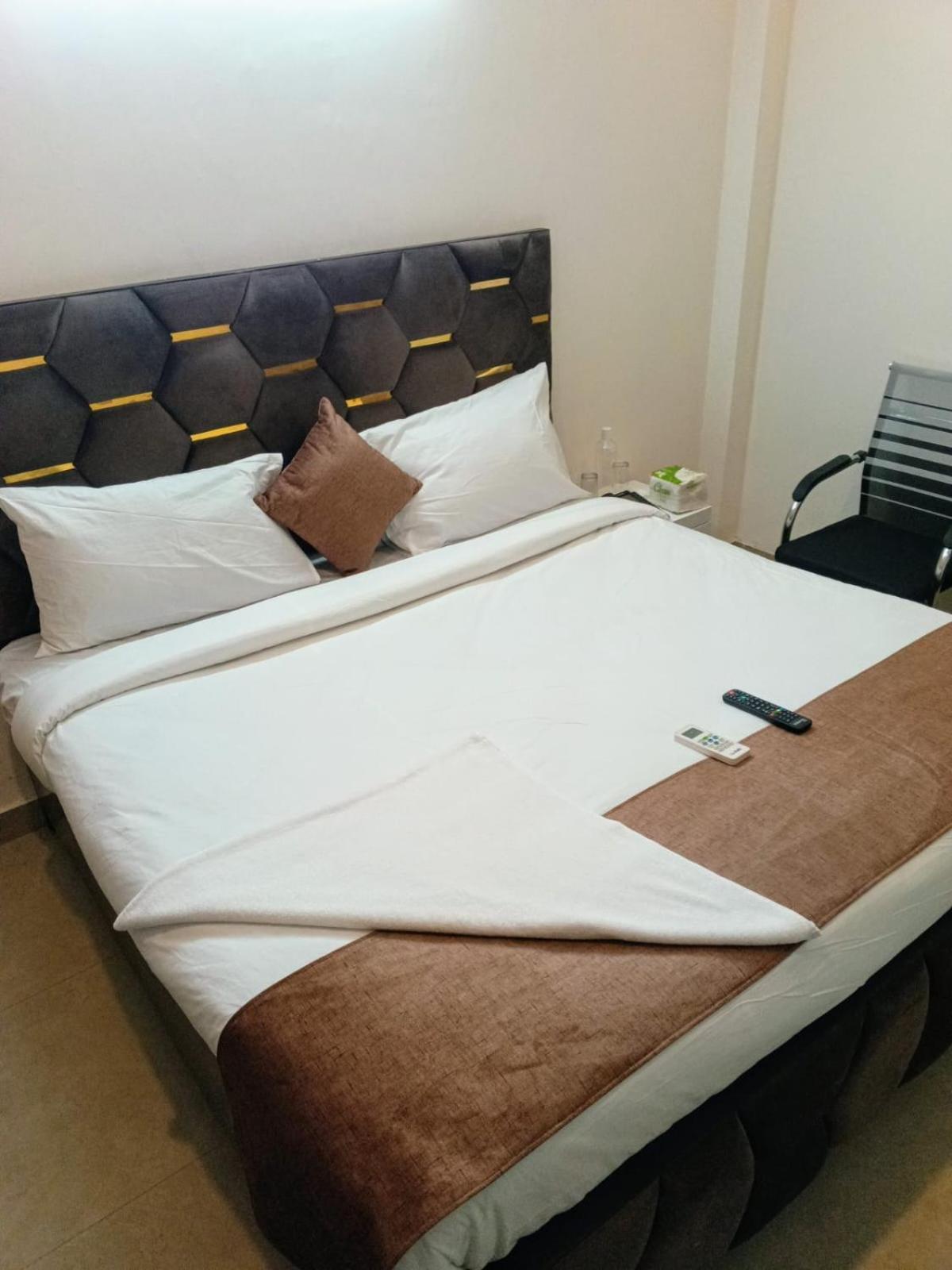 Soooper Hotel Gurgaon Exterior photo